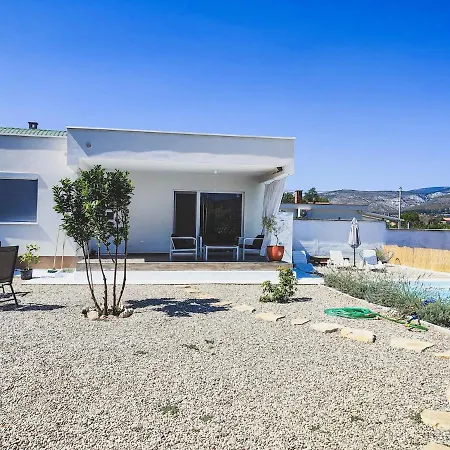 빌라 Boutique Pool House Blagaj