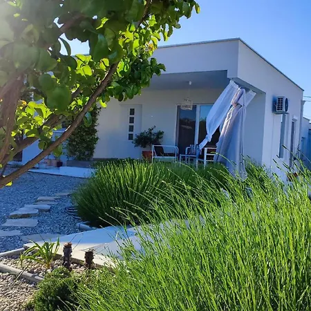 ヴィラ Boutique Pool House Blagaj *